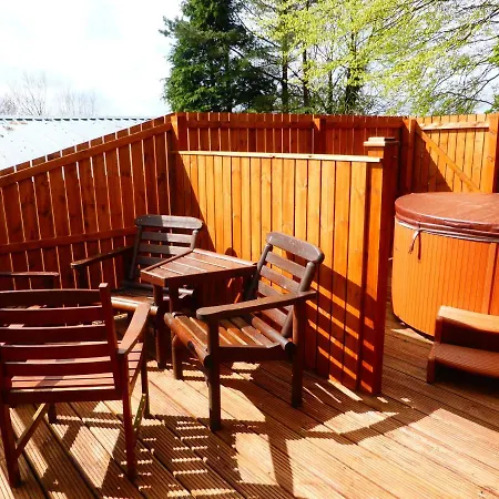 Birch Lodge 13 With Hot Tub Newton Stewart Exterior photo