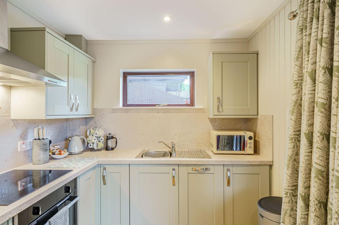 Birch 13 With Hot Tub * Newton Stewart
