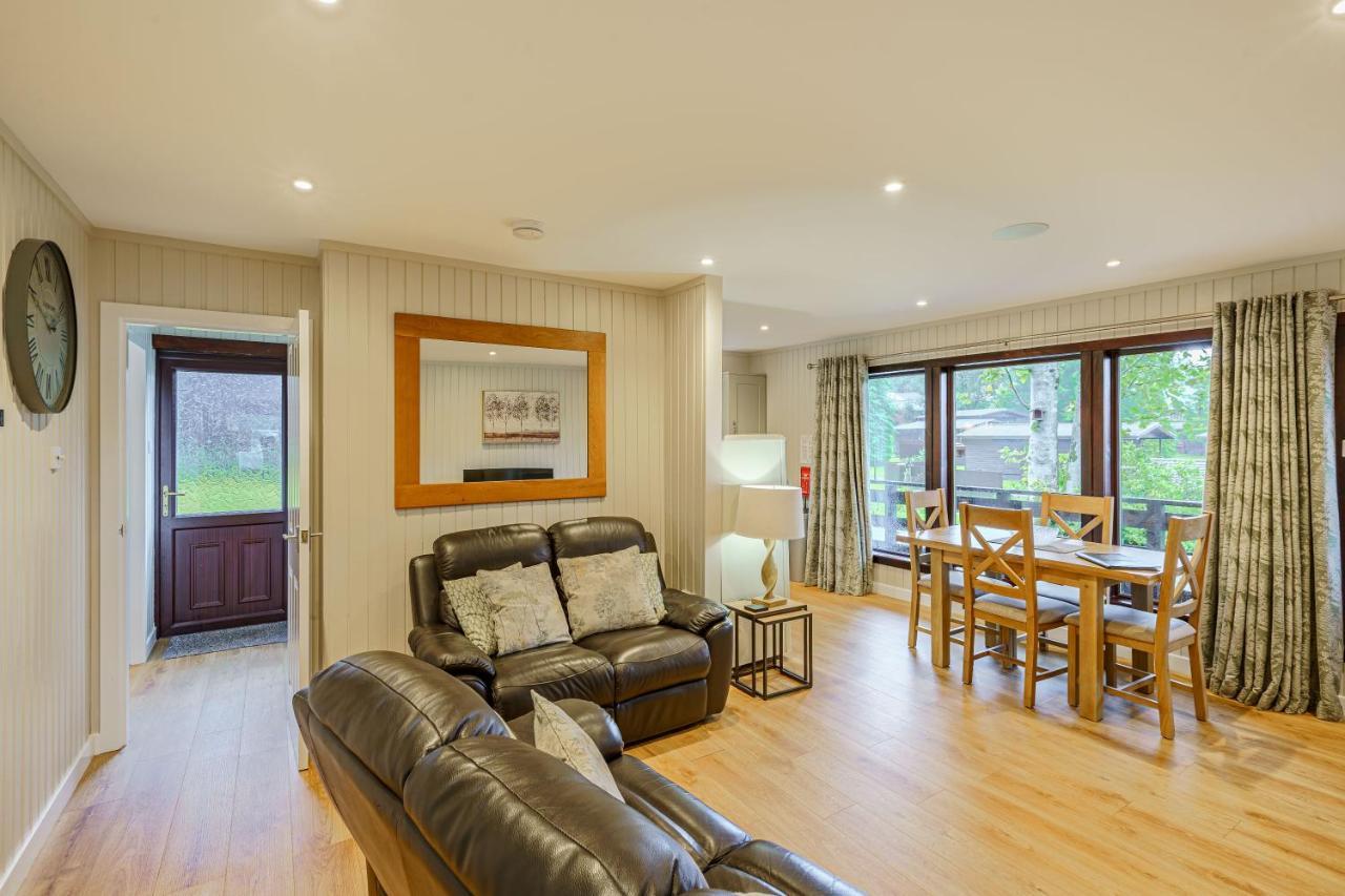Birch 13 With Hot Tub Newton Stewart